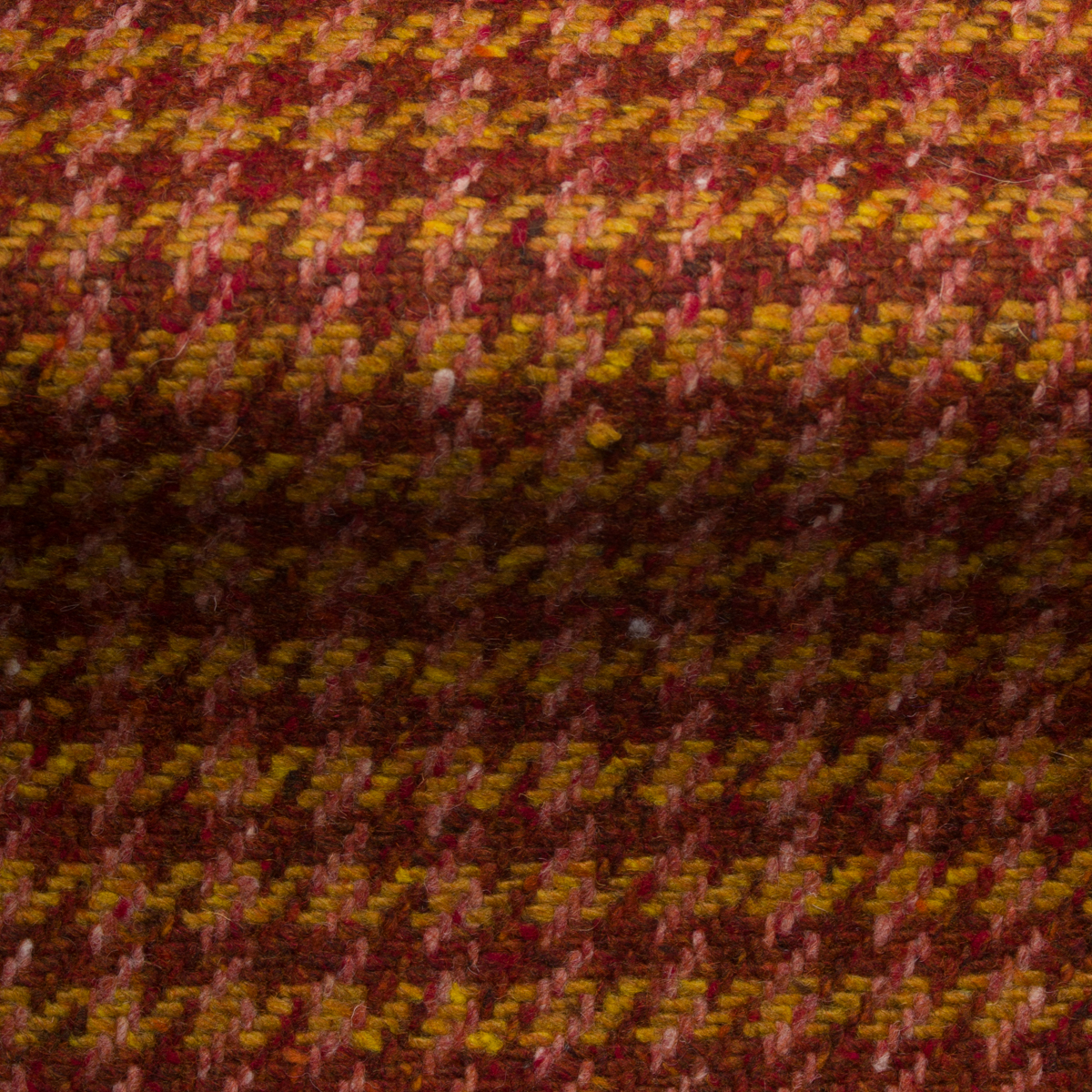 Patterdale Houndstooth Check-Chilli