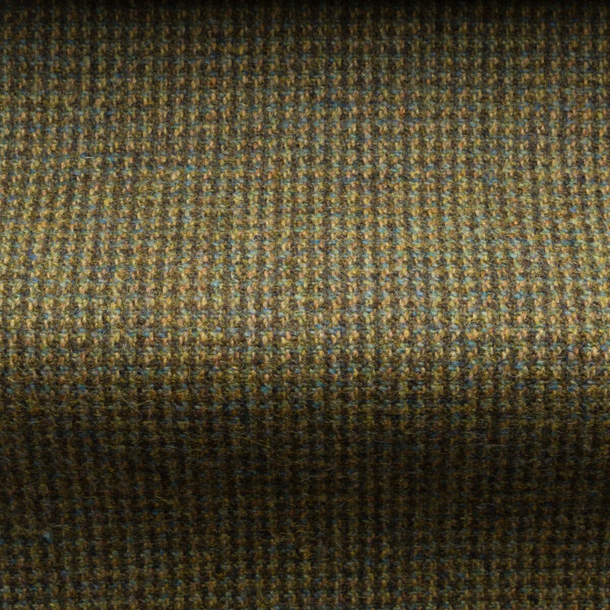 Norfolk-Puppytooth Check Tweed-066-0