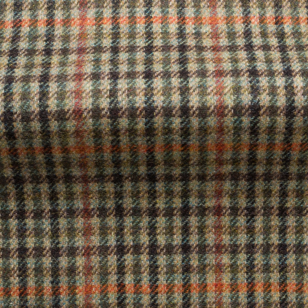 Soft, traditional shetland wool tweed